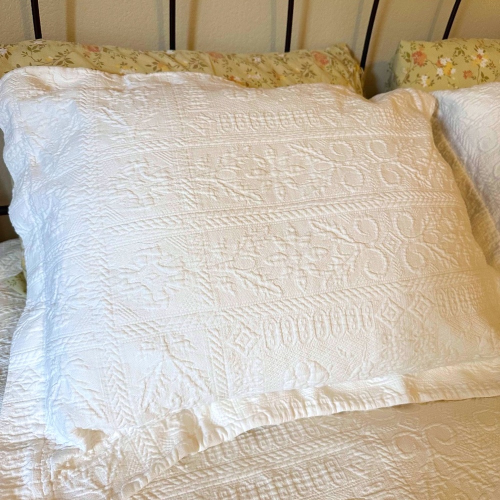 Eddie Bauer Matelasse  Duvet and Pillow Shams